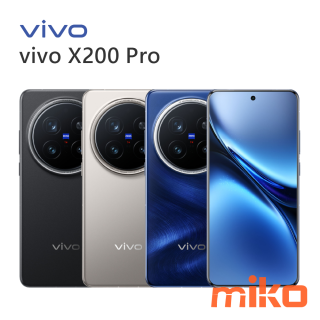 vivo X200 Pro 2 億超高像素，配合浮動潛望鏡組設計，能夠實現超遠距離的變焦。 11.4 的超大底感應器和蔡司APO 的頂級色差控制能力，讓畫質清晰，細節豐富，色彩準確。